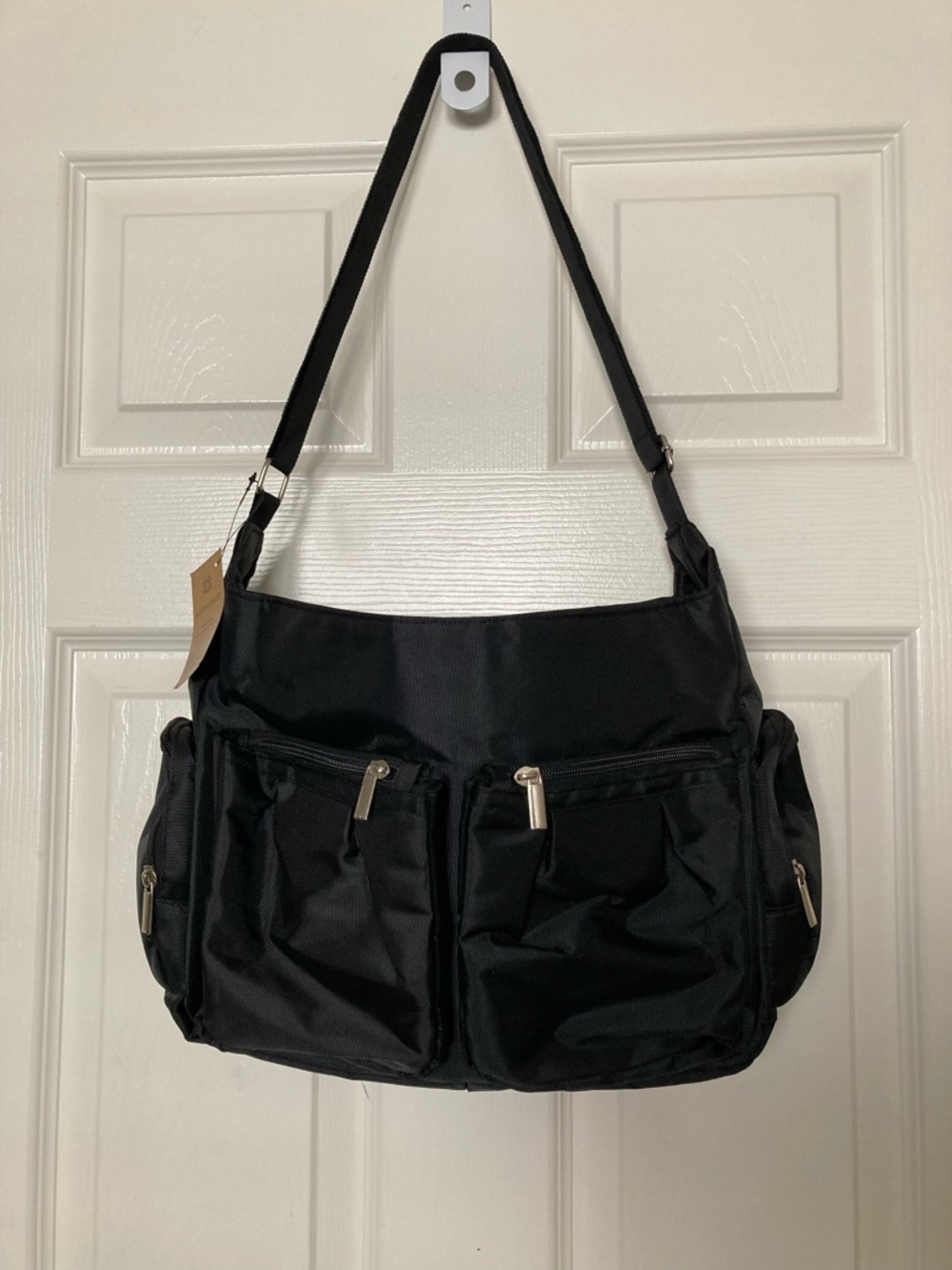 Black Crossbody Shoulder Bag - Lightweight Everyday Carry - Picture 4 of 8